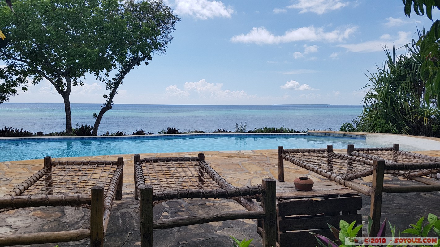 Zanzibar - Dimbani - Karamba Resort
Mots-clés: Dimbani Tanzanie TZA Zanzibar Karamba Resort Mer Piscine