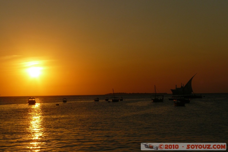 Zanzibar - Stone Town - Sunset
Mots-clés: bateau sunset