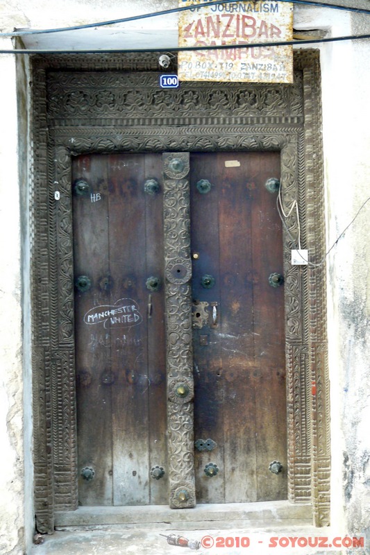 Zanzibar - Stone Town - Carved door
Mots-clés: patrimoine unesco sculpture