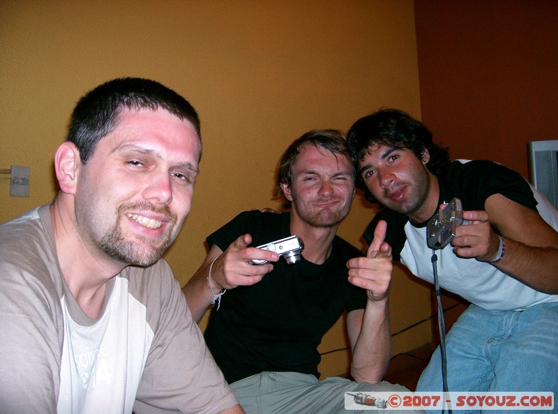 Buenos Aires - Hotel party
Mots-clés: backpackers