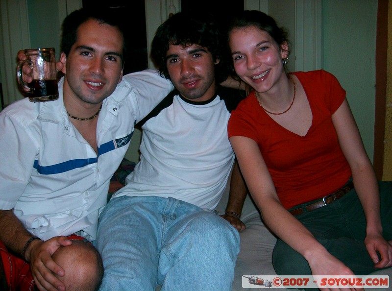 Buenos Aires - Hotel party
Mots-clés: backpackers