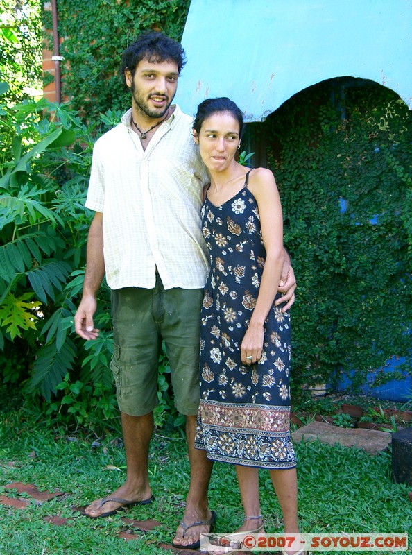 Matias et Grisel, les propriétaires de l'hotel
