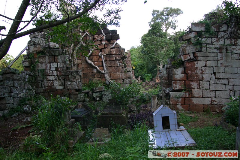 Ruines Mission Santa Ana - Cementerio
