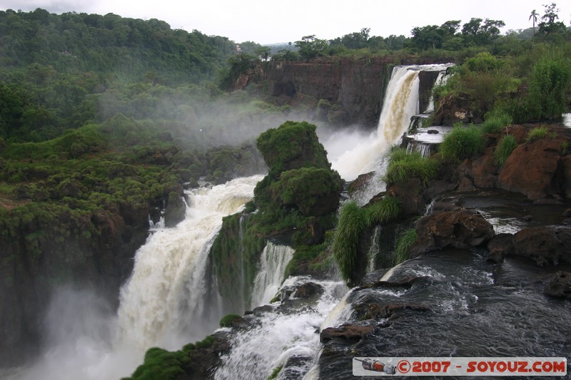 Cataratas del Iguazu - Salto Bernabé Mendez
Mots-clés: cascade