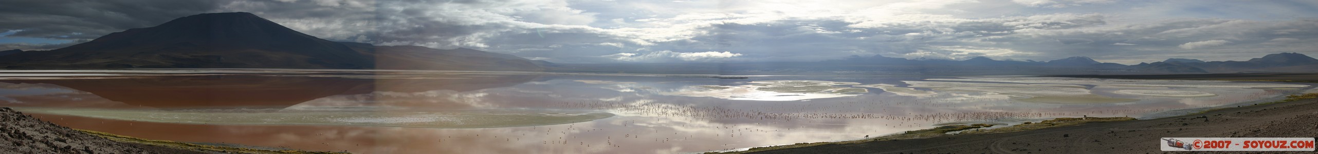 vue panoramique sur la Laguna Colorada
