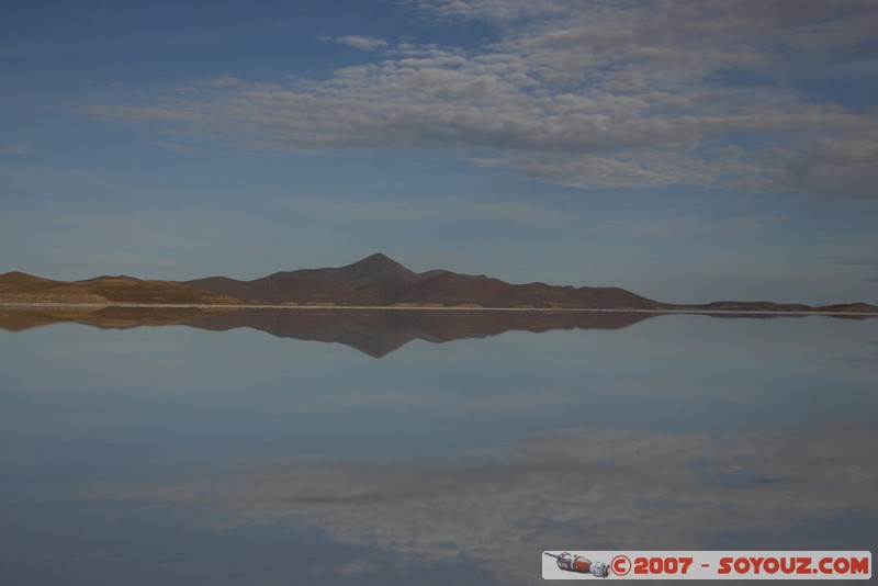 Salar de Uyuni- reflets sur le Salar pendant la saison des pluies
