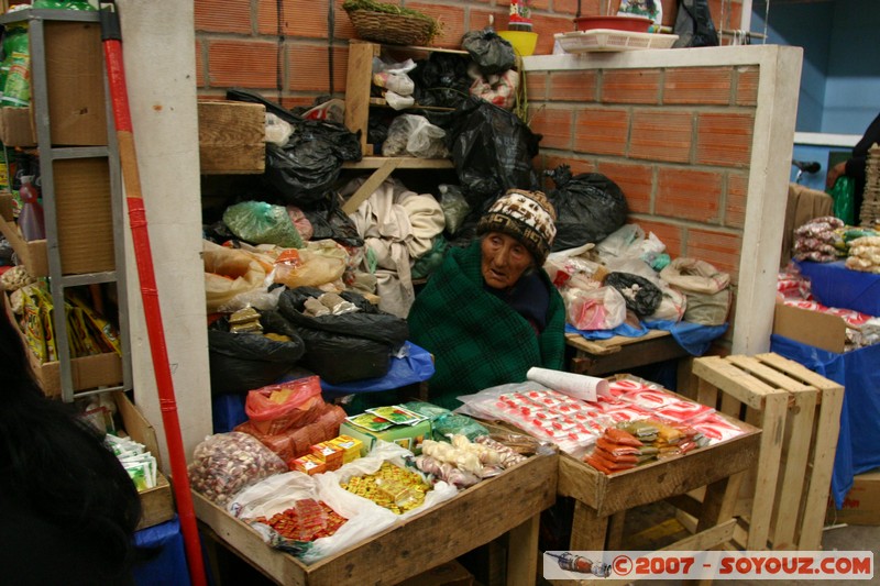 Uyuni - marché central
Mots-clés: personnes March