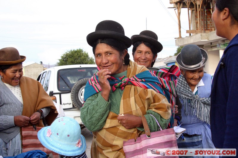 Uyuni - marché à proximité de la gare
Mots-clés: personnes March