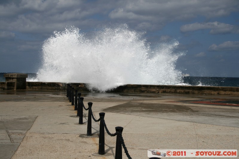 La Havane - Castillo San Salvador de la Punta - Tormenta
Mots-clés: Centro Habana Ciudad de La Habana CUB Cuba geo:lat=23.14397838 geo:lon=-82.36103804 geotagged Castillo San Salvador de la Punta statue mer vagues