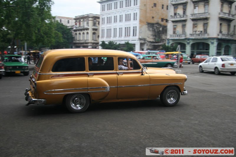 Centro Habana - Parque de la Fraternidad - Maquina
Mots-clés: Centro Habana Ciudad de La Habana CUB Cuba geo:lat=23.13192090 geo:lon=-82.36067029 geotagged Parque de la Fraternidad maquina voiture