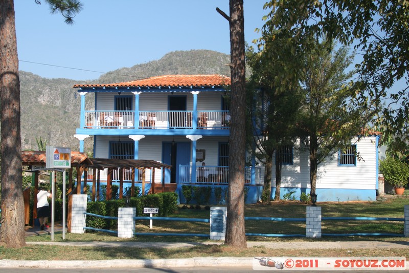 Vinales
Mots-clés: CUB Cuba geo:lat=22.61454569 geo:lon=-83.71168435 geotagged Pinar del RÃ­o Vega