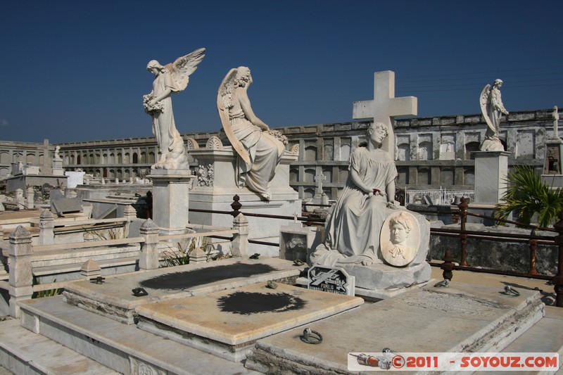 Cienfuegos - Cementerio de Reina
Mots-clés: Cienfuegos CUB Cuba geo:lat=22.14564031 geo:lon=-80.46406062 geotagged OÃ¢â�¬â�¢Bourke patrimoine unesco cimetiere sculpture