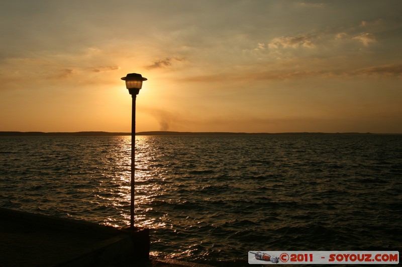Cienfuegos - Parque Punta Gorda - Puesta del Sol
Mots-clés: Cienfuegos CUB Cuba geo:lat=22.11765315 geo:lon=-80.45363188 geotagged Punta Gorda sunset Parc Lumiere mer