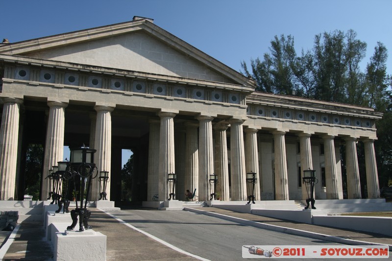 Cienfuegos - Cementerio Tomas Acea
Mots-clés: Cienfuegos CUB Cuba geo:lat=22.13666760 geo:lon=-80.42443508 geotagged Tejar la Palma cimetiere