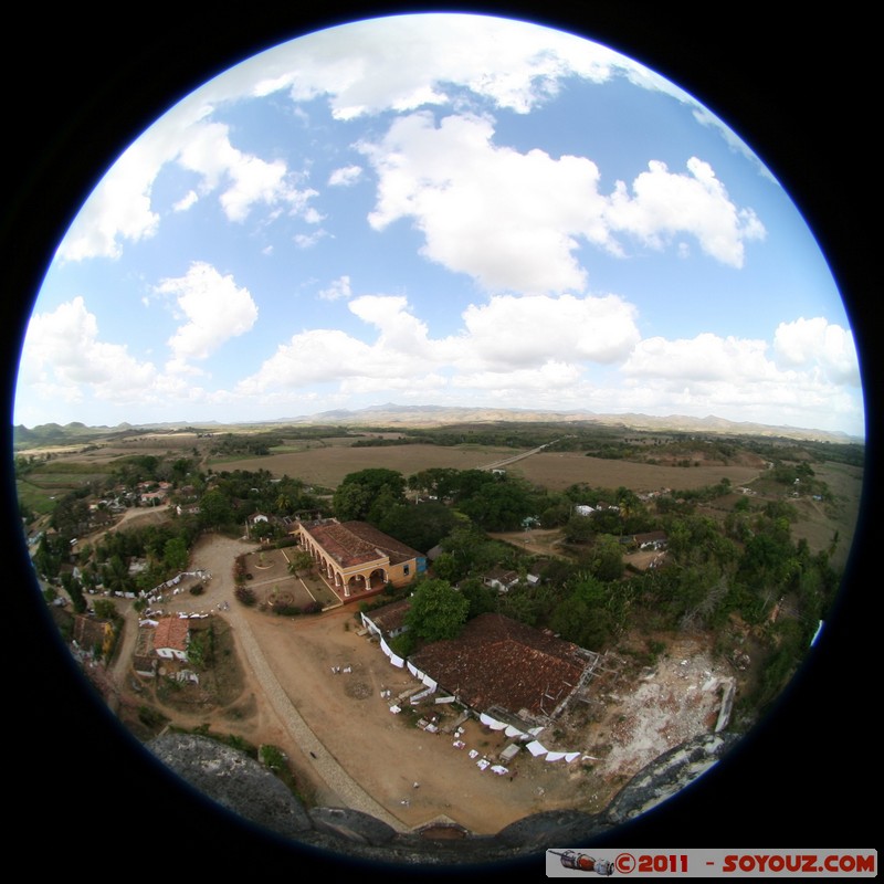 Valle de los Ingenios - Panorama desde la Torre Iznaga
Mots-clés: CUB Cuba geo:lat=21.84240056 geo:lon=-79.86652514 geotagged Iznaga Sancti Sp&Atilde;&shy;ritus patrimoine unesco Fish eye