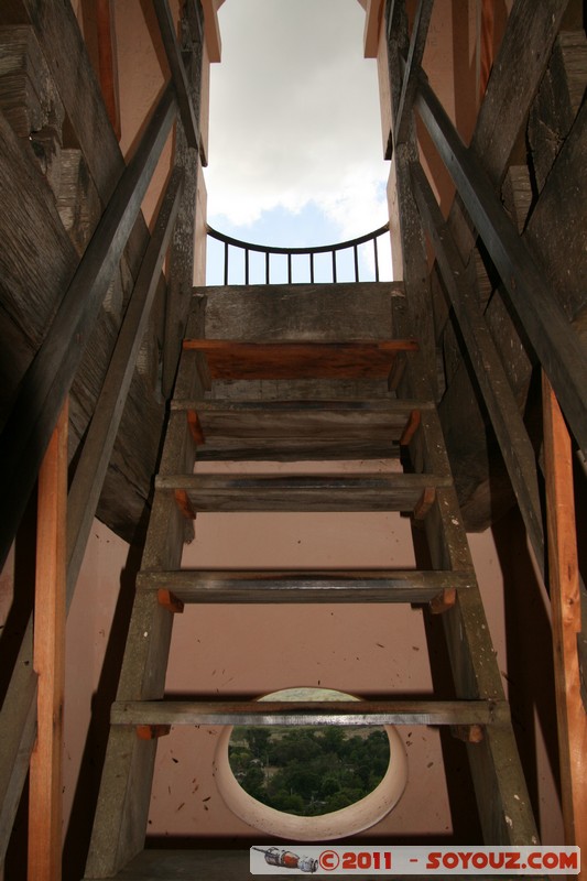 Valle de los Ingenios - Torre Iznaga
Mots-clés: CUB Cuba geo:lat=21.84239885 geo:lon=-79.86650983 geotagged Iznaga Sancti Sp&Atilde;&shy;ritus patrimoine unesco