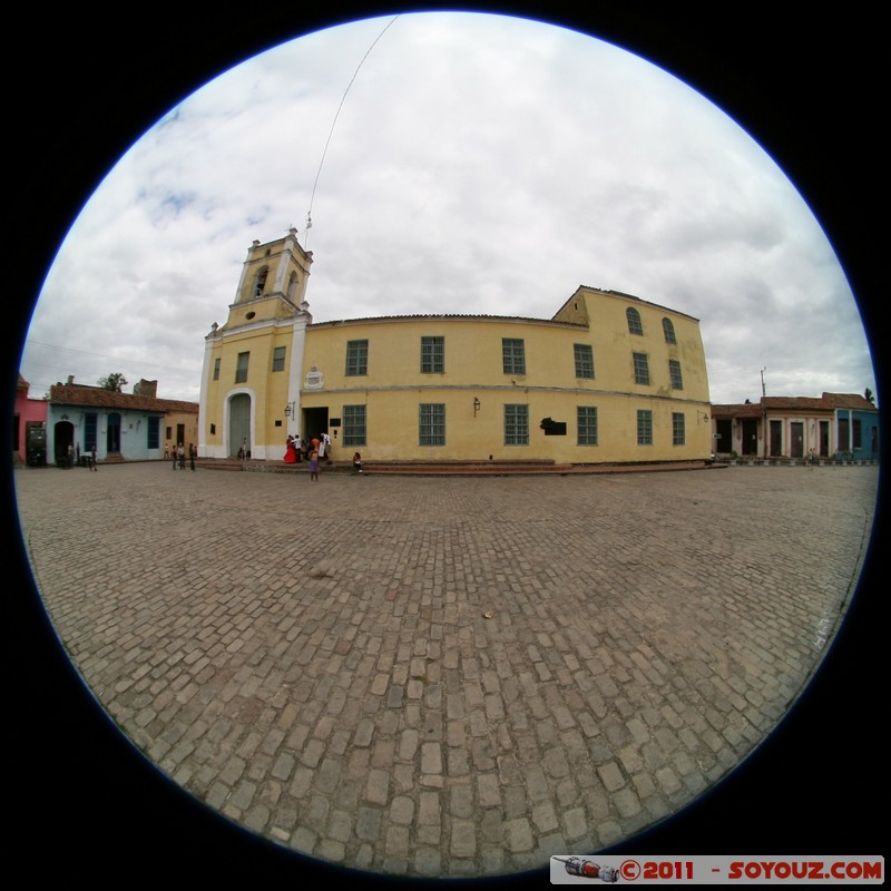 Camaguey - Iglesia San Juan de Dios
Mots-clés: CamagÃ¼ey CUB Cuba geo:lat=21.37619962 geo:lon=-77.91804357 geotagged patrimoine unesco Fish eye Eglise