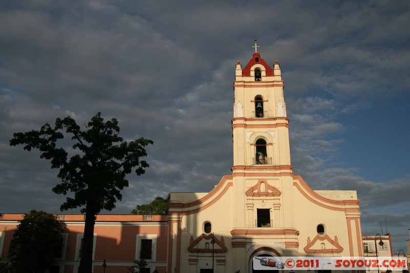 Camaguey - Plaza de los trabajadores - Iglesia de la Merced
Mots-clés: CUB Cuba geo:lat=21.38207770 geo:lon=-77.91886383 geotagged patrimoine unesco sunset Eglise