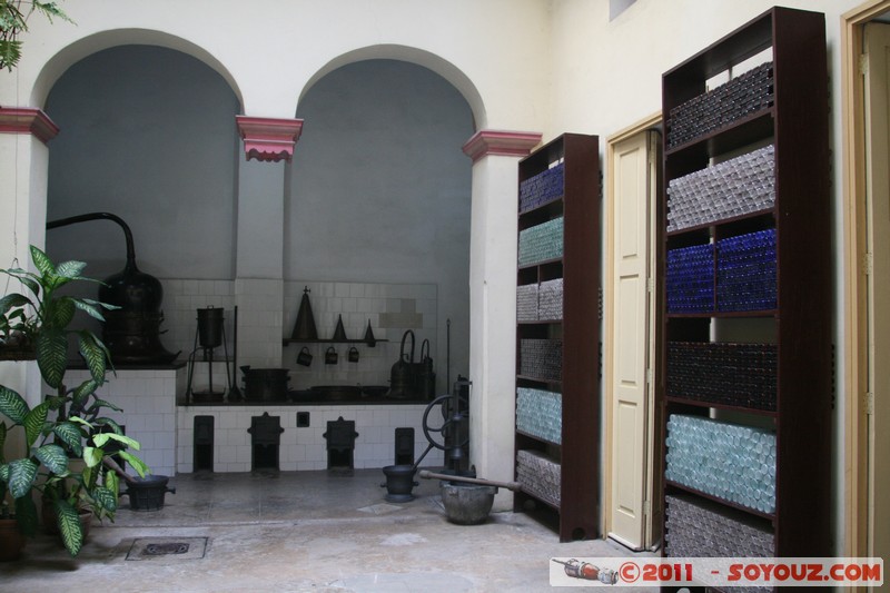 Matanzas - Museo Farmaceutico
Mots-clés: CUB Cuba geo:lat=23.04661761 geo:lon=-81.57851426 geotagged Matanzas Pueblo Nuevo Museo FarmacÃ©utico