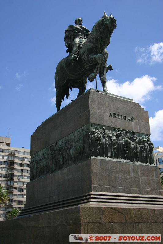 Mausoleo Artigas
