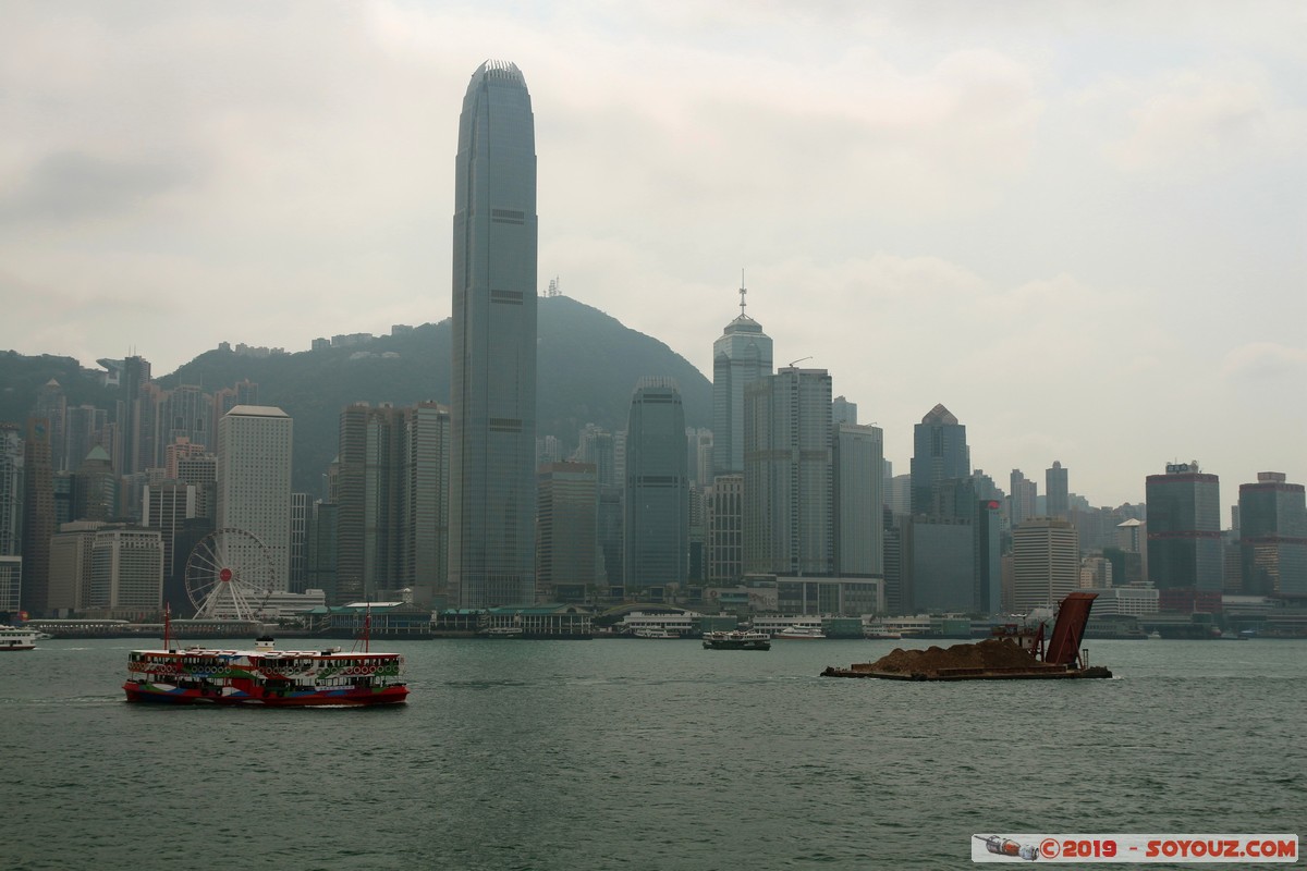 Hong Kong - View from Kowloon
Mots-clés: geo:lat=22.29310133 geo:lon=114.16950833 geotagged HKG Hong Kong Tsim Sha Tsui Yau Tsim Mong Kowloon Public Pier skyscraper skyline Victoria Harbour bateau International Commerce Centre