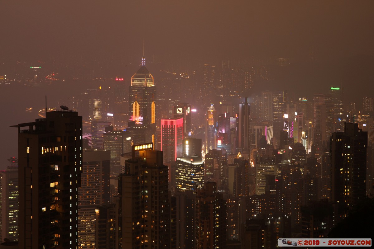 Hong Kong by night - View from Victoria Peak
Mots-clés: Central and Western Central District geo:lat=22.27089000 geo:lon=114.15089030 geotagged HKG Hong Kong Nuit skyscraper skyline