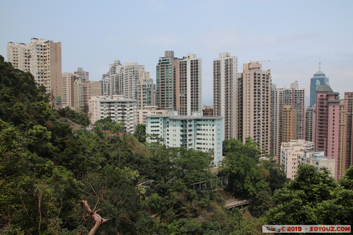 Hong Kong - Victoria Peak - Old Peak Road
Mots-clés: Central and Western Central District geo:lat=22.27583000 geo:lon=114.15162833 geotagged HKG Hong Kong Old Peak Road skyscraper