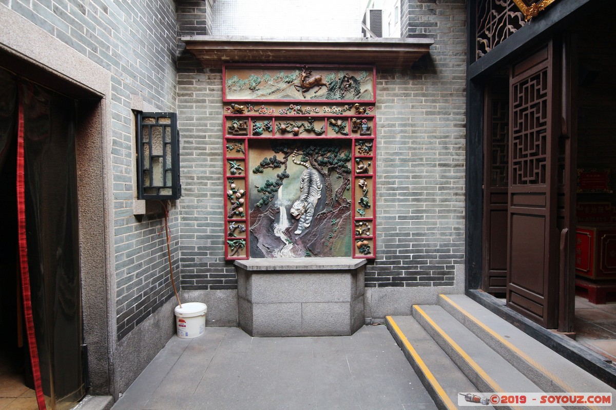 Hong Kong - Aberdeen - Tin Hau Temple
Mots-clés: geo:lat=22.24958697 geo:lon=114.15579833 geotagged HKG Hong Kong Shek Pai Wan Resettlement Estate Southern Aberdeen Tin Hau Temple Boudhiste