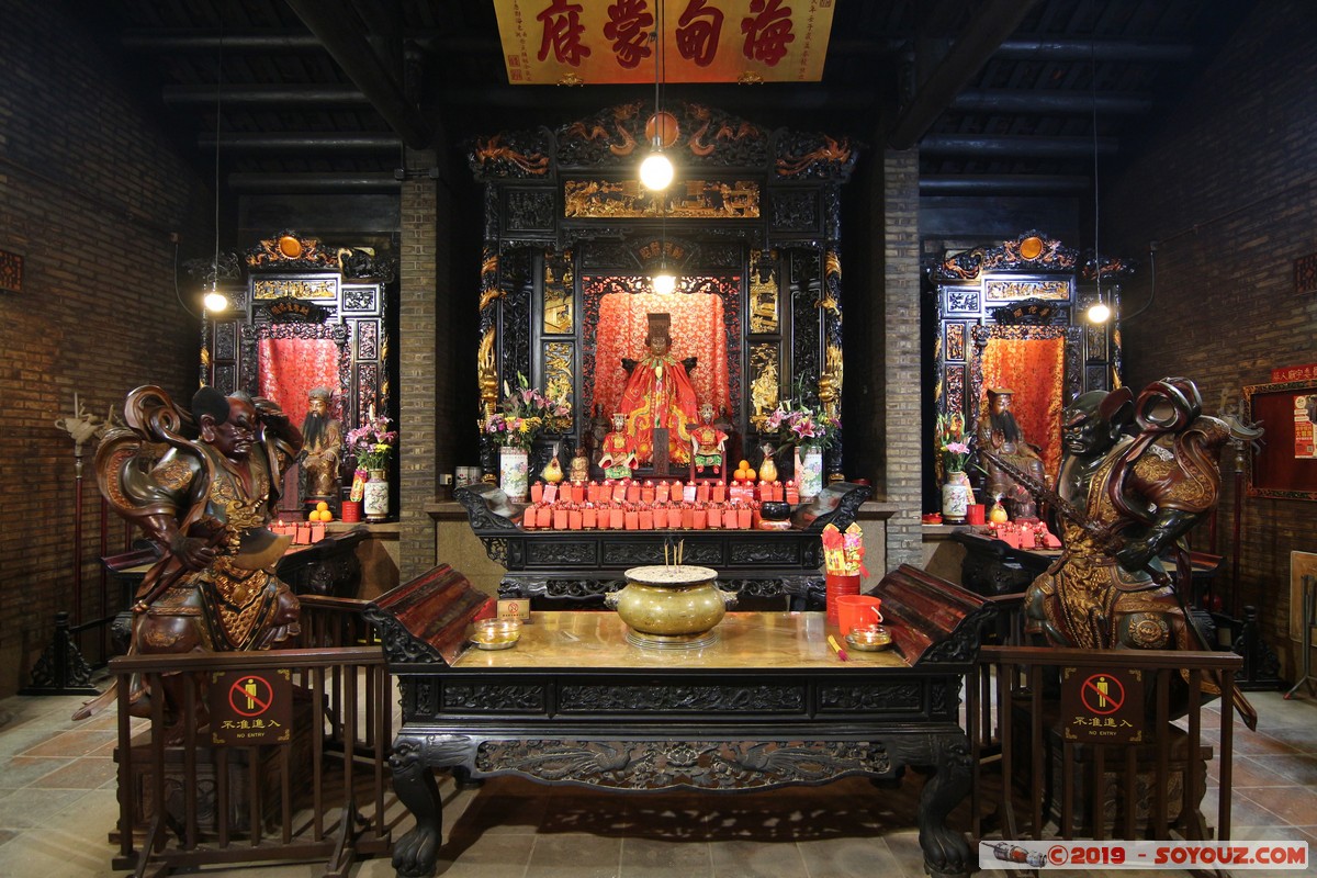 Hong Kong - Aberdeen - Tin Hau Temple
Mots-clés: geo:lat=22.24959433 geo:lon=114.15589867 geotagged HKG Hong Kong Shek Pai Wan Resettlement Estate Southern Aberdeen Tin Hau Temple Boudhiste