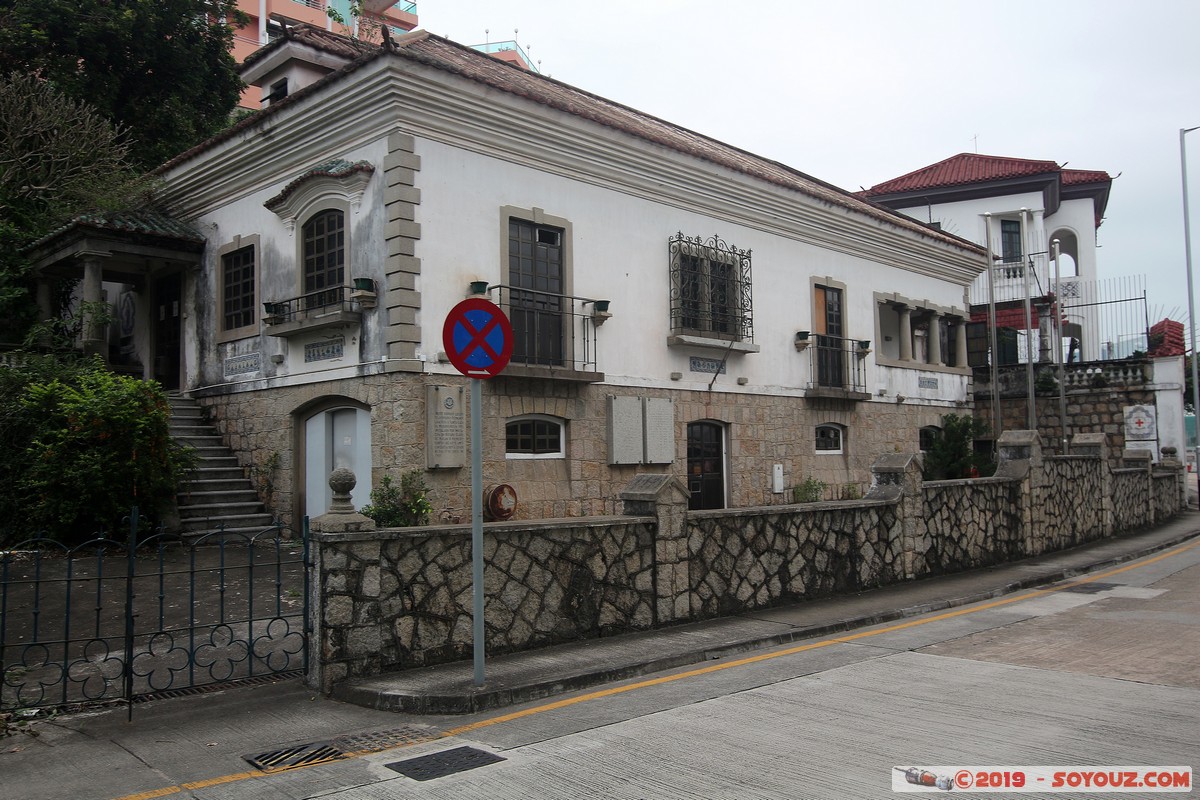 Macao - Cruz Vermelha de Macau
Mots-clés: Chine CHN geo:lat=22.18145524 geo:lon=113.53222413 geotagged Guangdong Sheng Macao S&atilde;o Louren&ccedil;o Cruz Vermelha de Macau