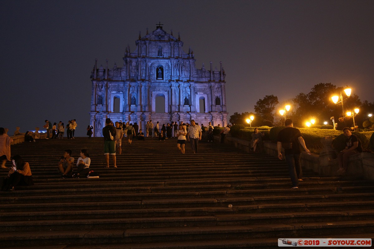 Macao by night - Igreja de S&atilde;o Paulo y Largo da Companhia de Jesus
Mots-clés: geo:lat=22.19711558 geo:lon=113.54083076 geotagged MAC Macao Santo Ant&oacute;nio Nuit patrimoine unesco Igreja de S&atilde;o Paulo Egli$e Ruines Largo da Companhia de Jesus