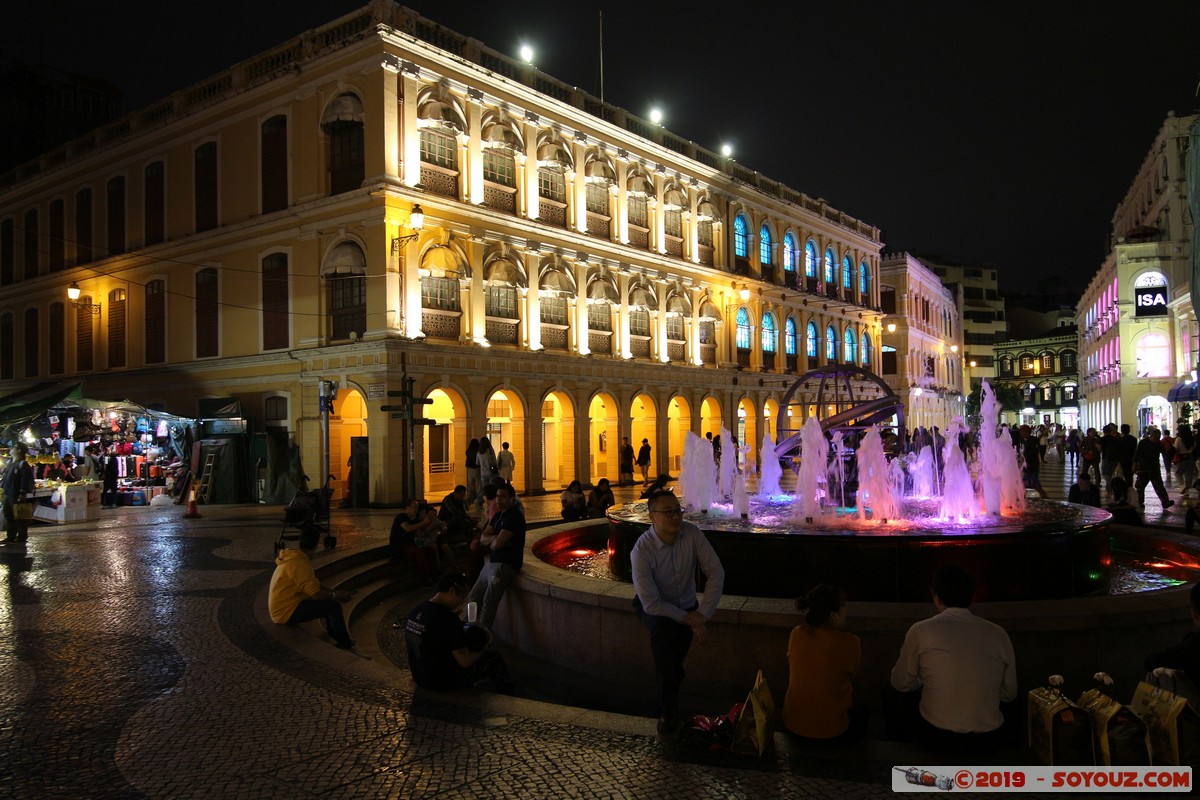 Macao by night - Largo do Senado
Mots-clés: geo:lat=22.19335016 geo:lon=113.53991210 geotagged MAC Macao Nuit patrimoine unesco Largo do Senado Fontaine