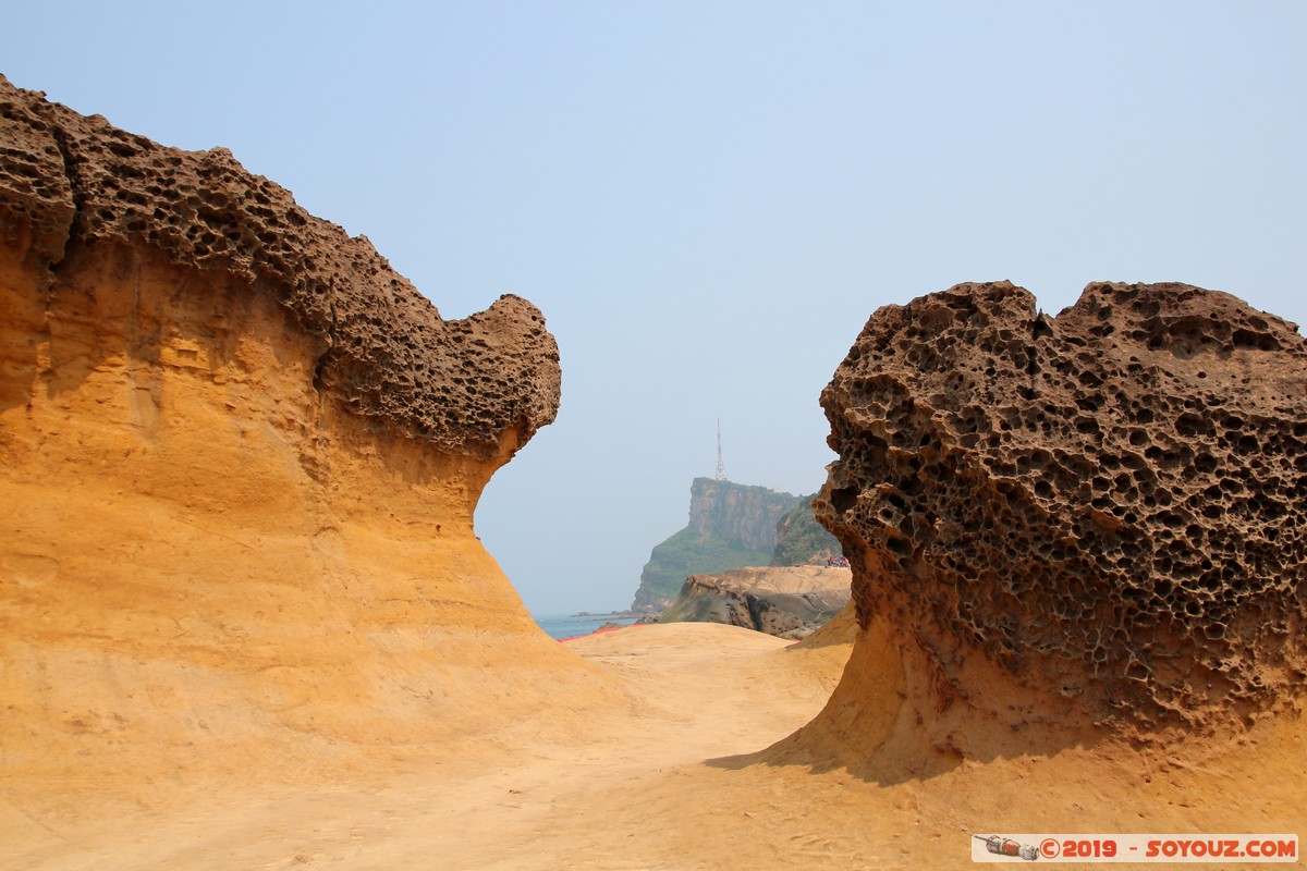 Wanli - Yehliu Geopark - Mushroom Rocks
Mots-clés: geo:lat=25.20797221 geo:lon=121.69188324 geotagged Taipeh Taiwan TWN Yeliu New Taipei Wanli District Yehliu Geopark Ginger and Mushroom Rocks