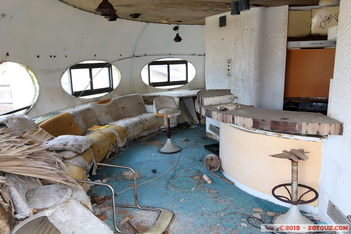 Wanli - UFO Village
Mots-clés: geo:lat=25.18614528 geo:lon=121.68644712 geotagged Meilun Taipeh Taiwan TWN New Taipei UFO Village Futuro House