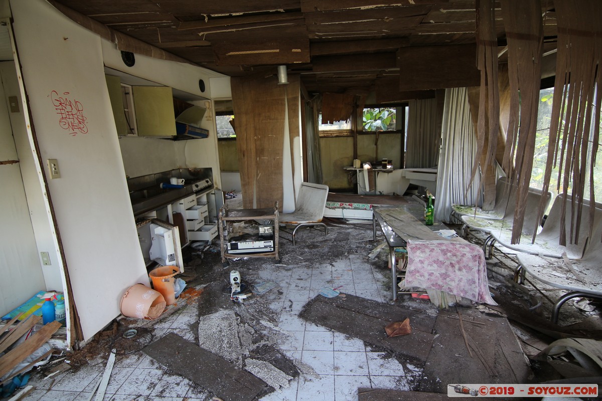 Wanli - UFO Village
Mots-clés: geo:lat=25.18672717 geo:lon=121.68556302 geotagged Meilun Taipeh Taiwan TWN New Taipei UFO Village Futuro House Venturo House