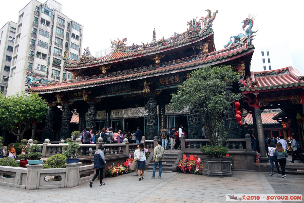 Taipei - Lungshan Temple
Mots-clés: geo:lat=25.03725262 geo:lon=121.49985024 geotagged Taiwan TWN Wan-hua Taipei New Taipei Wanhua District Lungshan Temple Boudhiste