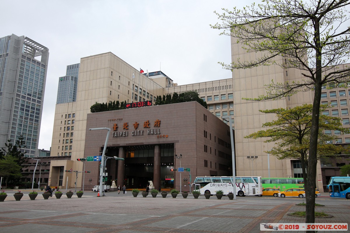 Taipei - Xinyi District - Taipei City Hall
Mots-clés: geo:lat=25.03718567 geo:lon=121.56302083 geotagged Taiwan TWN Xingya Taipei New Taipei Xinyi District Taipei City Hall