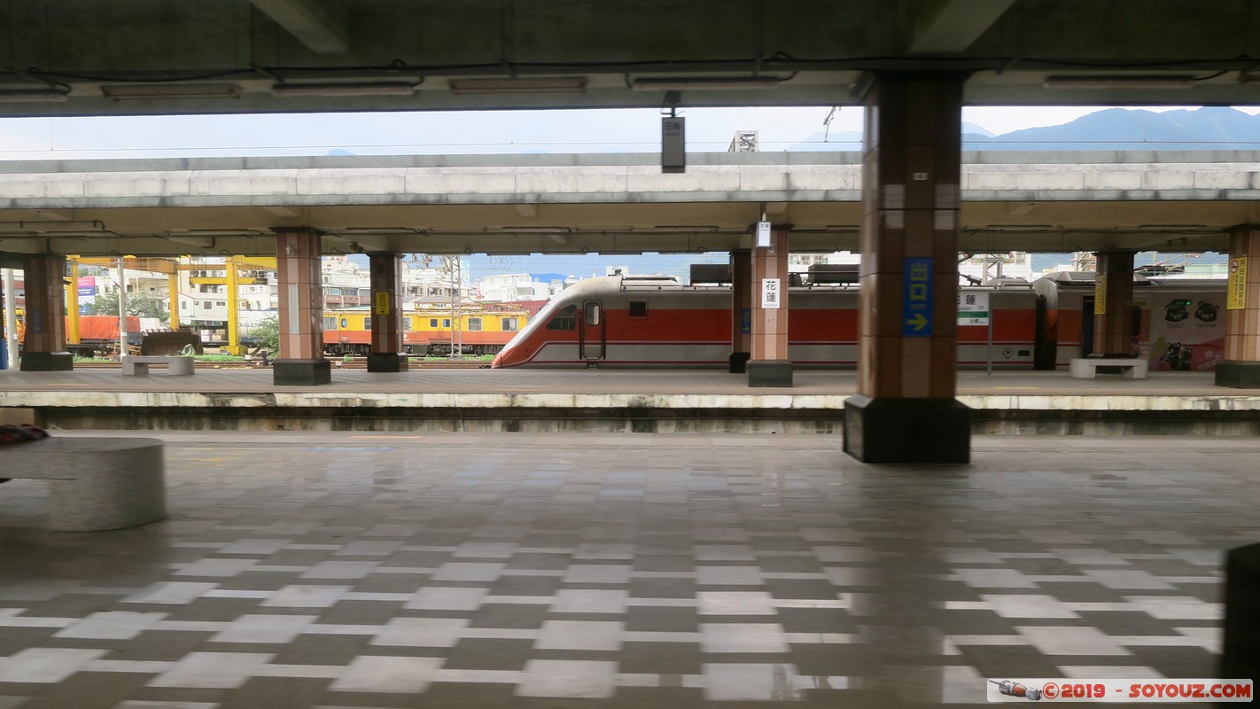 Hualien Train Station
Mots-clés: geo:lat=23.99256594 geo:lon=121.60101972 geotagged Junwei Taiwan TWN Hualien County Gare Trains