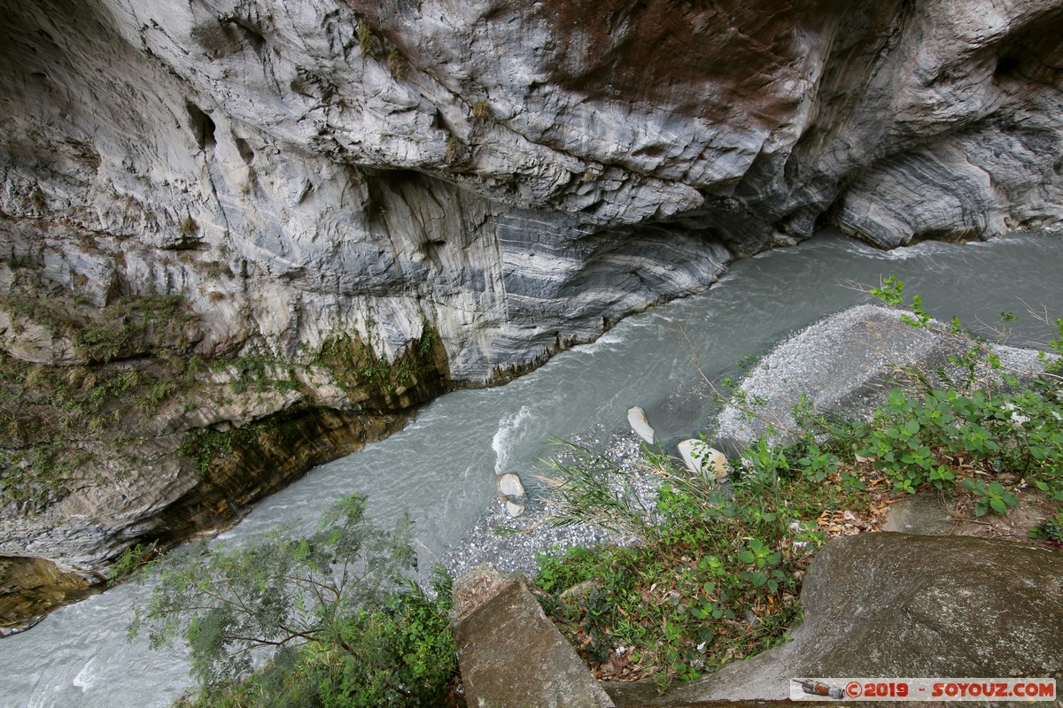 Taroko Gorge - Swallow Grotto Trail (Yanzikou)
Mots-clés: geo:lat=24.17373505 geo:lon=121.56425882 geotagged Taiwan TWN Yanzikou Hualien County Taroko Gorge Montagne Swallow Grotto Trail (Yanzikou) Riviere