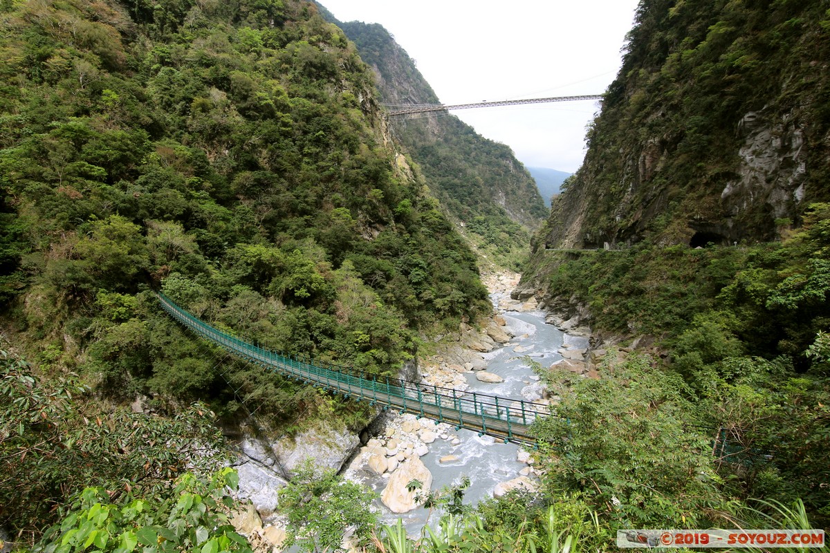 Taroko Gorge - Swallow Grotto Trail (Yanzikou) - Zhuilu Suspension Bridge
Mots-clés: geo:lat=24.17343467 geo:lon=121.56631600 geotagged Taiwan TWN Yanzikou Hualien County Taroko Gorge Montagne Swallow Grotto Trail (Yanzikou) Pont Riviere Zhuilu Suspension Bridge