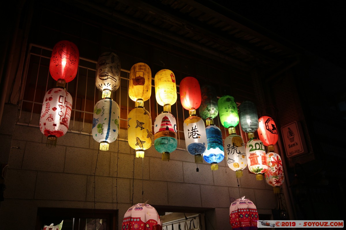 Tainan by night - Shennong Street
Mots-clés: Chikanlou geo:lat=22.99764700 geo:lon=120.19639000 geotagged Taiwan TWN Nuit Shennong Street Lumiere