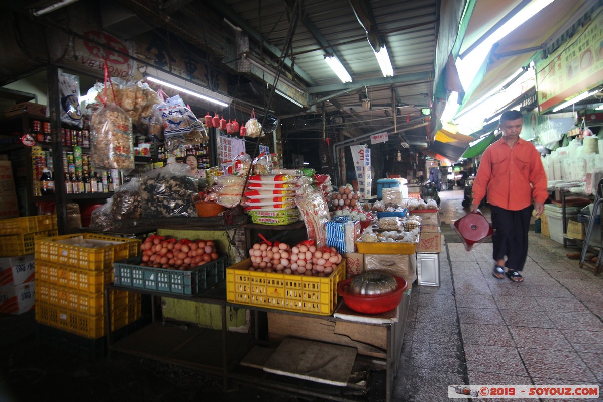 Tainan - Shuixian Gong Market
Mots-clés: Chikanlou geo:lat=22.99720111 geo:lon=120.19729222 geotagged Taiwan TWN Shuixian Gong Market Marche Nourriture