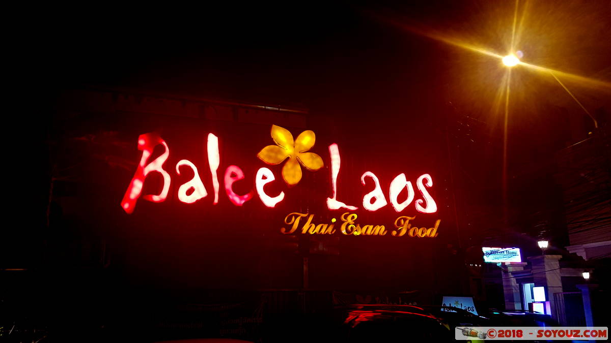 Bangkok - Balee Loas Restaurant
Mots-clés: Bang Rak Bangkok geo:lat=13.72764719 geo:lon=100.56157082 geotagged Sukhumvit THA Tha&iuml;lande Sukhumvit Soi 16
