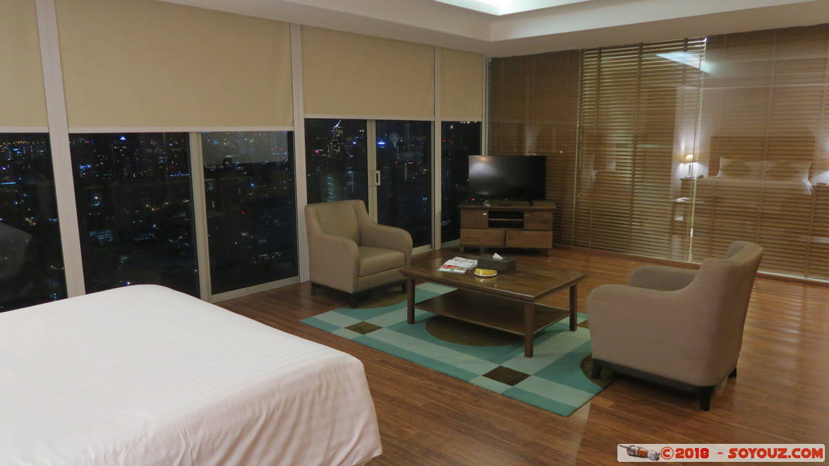 Bangkok - Column Bangkok Hotel
Mots-clés: Bang Rak Bangkok geo:lat=13.73315274 geo:lon=100.56057304 geotagged Sukhumvit THA Tha&iuml;lande Column Bangkok Hotel