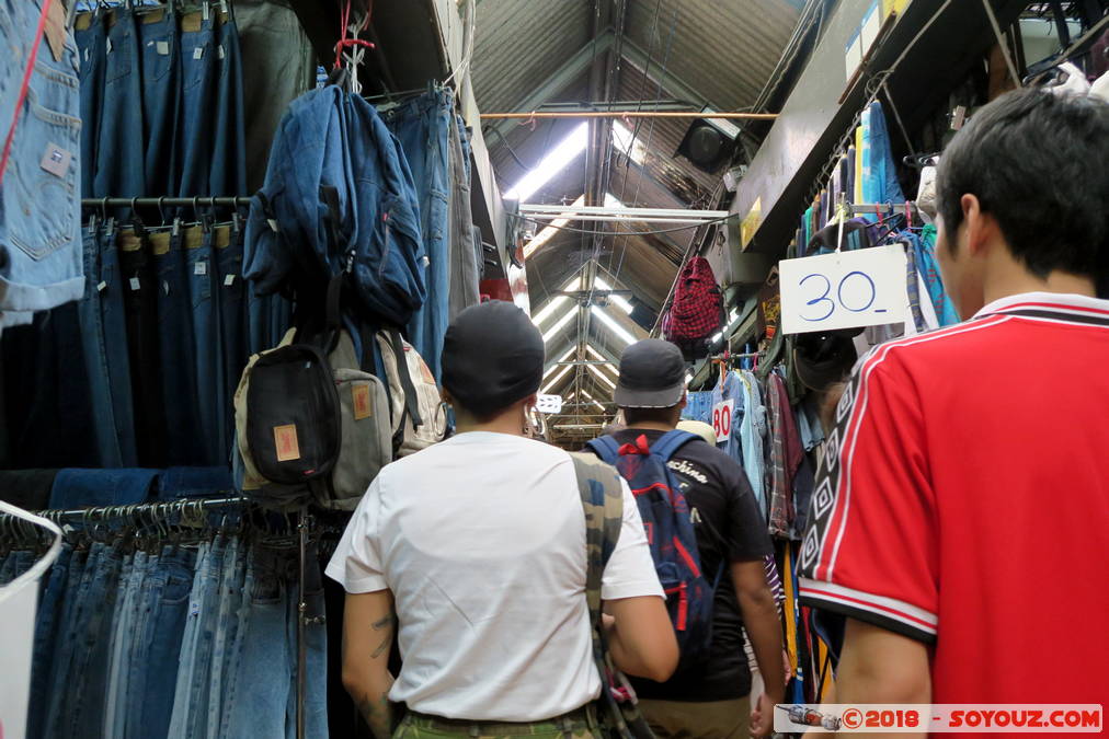 Bangkok - Chatuchak Weekend Markets
Mots-clés: Bang Su Bang Sue Bangkok geo:lat=13.80132171 geo:lon=100.55167615 geotagged THA Tha&iuml;lande Chatuchak Weekend Markets Marche