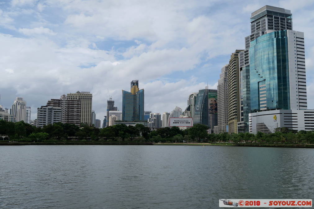 Bangkok - Benjakitti Park
Mots-clés: Bang Rak Bangkok geo:lat=13.73003130 geo:lon=100.55797130 geotagged Sukhumvit THA Tha&iuml;lande Benjakitti Park Lac skyscraper
