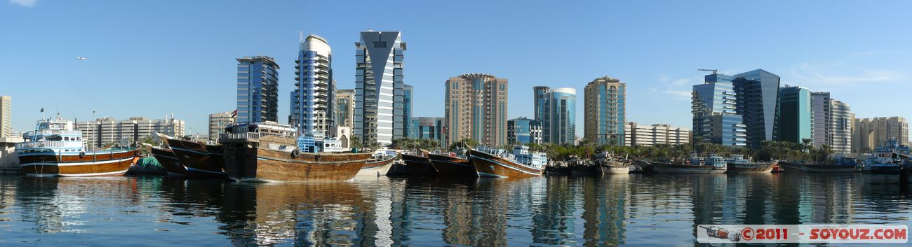 Dubai Deira - Dhows wharfage - panorama
Stitched Panorama
Mots-clés: Al Bar&Auml;�&aacute;&cedil;&copy;ah mirats Arabes Unis geo:lat=25.25676734 geo:lon=55.31723499 UAE United Arab Emirates Dhow bateau panorama Deira
