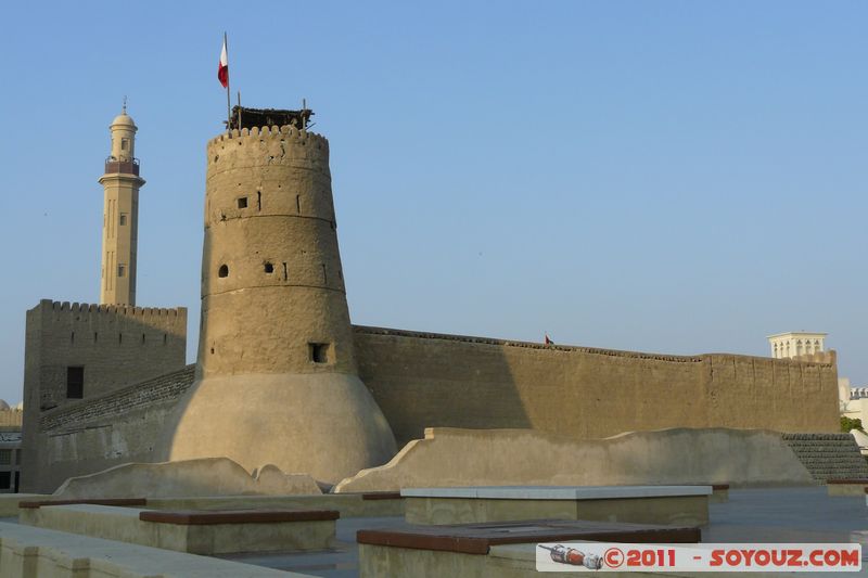 Bur Dubai - Dubai Museum (Al-Fahidi Fort)
Mots-clés: Bur Dubai mirats Arabes Unis geo:lat=25.26285830 geo:lon=55.29690967 UAE United Arab Emirates Dubai Museum