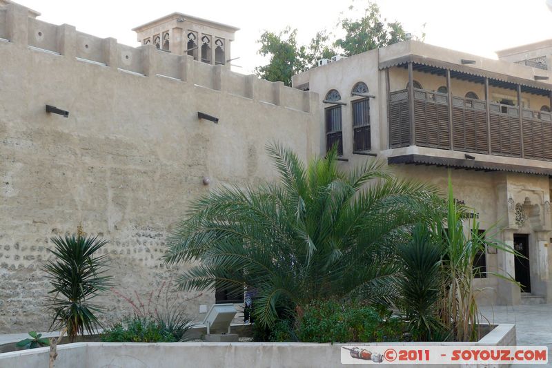 Bur Dubai - Bastakia Quarter
Mots-clés: Bur Dubai mirats Arabes Unis geo:lat=25.26440899 geo:lon=55.30000603 UAE United Arab Emirates Bastakia Quarter