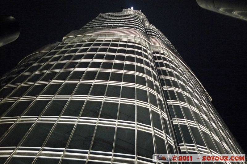 Downtown Dubai by night - View from Burj Khalifa
Mots-clés: mirats Arabes Unis geo:lat=25.19705853 geo:lon=55.27440548 Za&acirc;��b&Auml;&laquo;l UAE United Arab Emirates Downtown Dubai Nuit Burj Khalifa